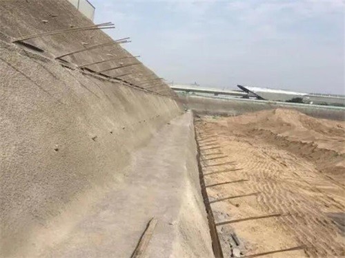 秦皇岛河道边坡加固
